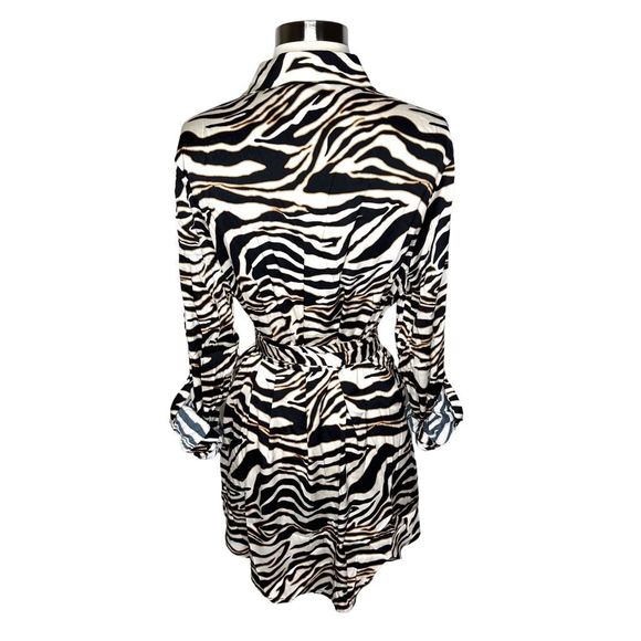 Chloe Kristyn Lavendula Black Zebra Print Blouse - Size Large - Picture 5 of 8